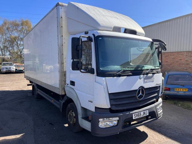 2015 MERCEDES BENZ ATEGO (2)