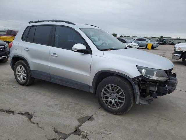  VOLKSWAGEN TIGUAN 2017 Srebrny