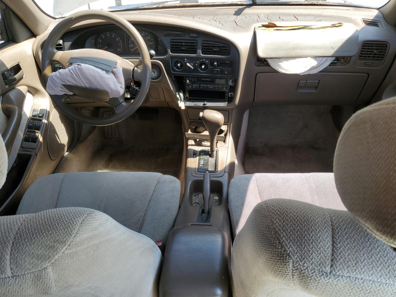1995 Toyota Camry Le VIN: 4T1SK12E1SU492613 Lot: 51792735
