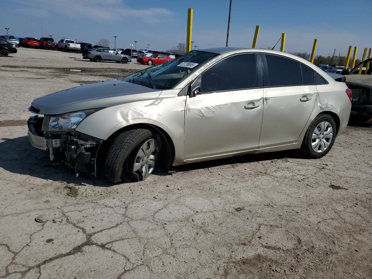 2014 Chevrolet Cruze Ls zu verkaufen in Indianapolis, IN - All Over