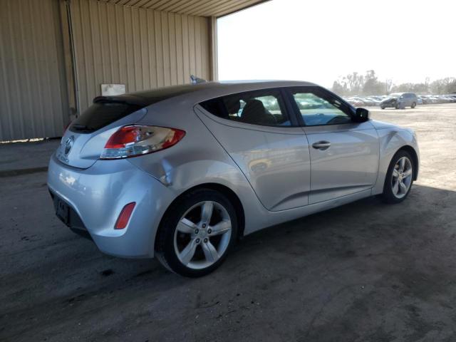  HYUNDAI VELOSTER 2014 Srebrny