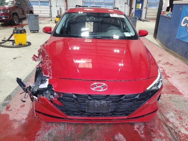  HYUNDAI ELANTRA 2022 Красный