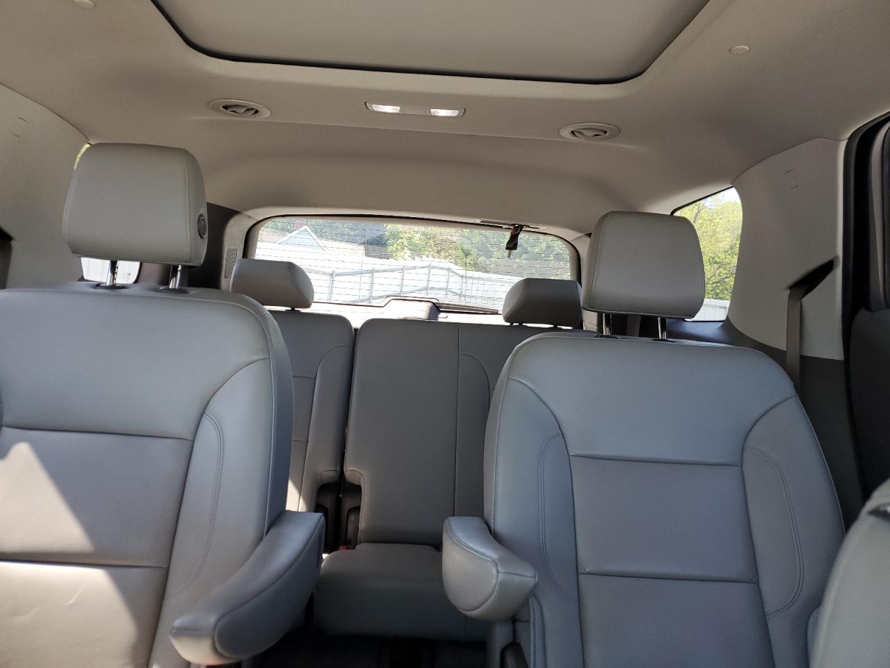 2018 Chevrolet Traverse Lt VIN: 1GNEVHKW3JJ135936 Lot: 53094745