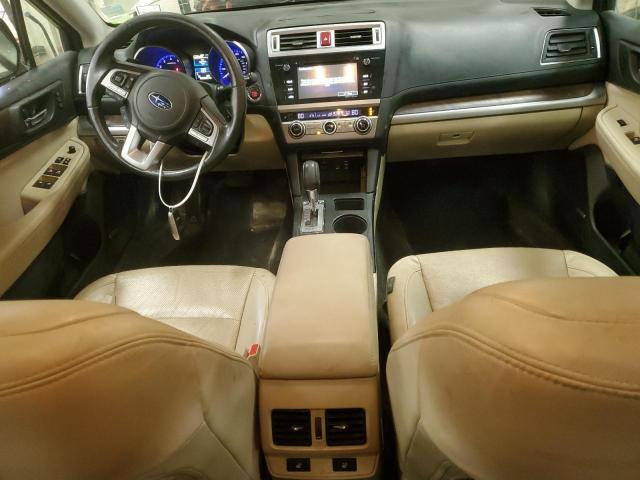  SUBARU OUTBACK 2015 Зеленый