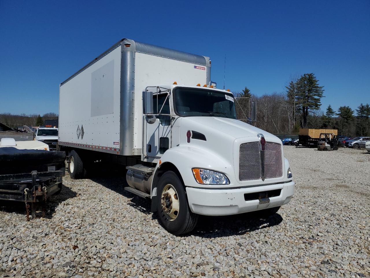 2020 Kenworth T3 Series Box Truck for Sale in Candia, NH - Normal Wear