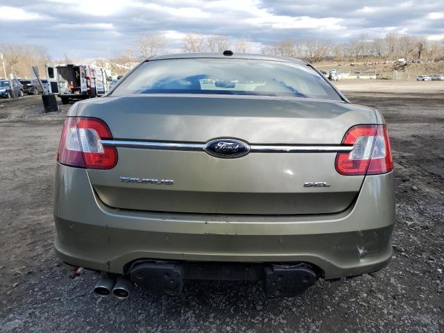 Sedans FORD TAURUS 2012 Zielony
