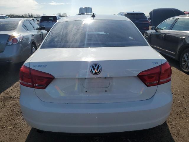  VOLKSWAGEN PASSAT 2015 Білий