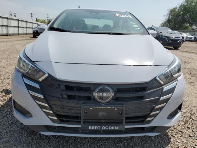  NISSAN VERSA 2024 Gray