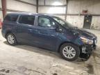 2016 Kia Sedona Lx იყიდება Eldridge-ში, IA - Front End