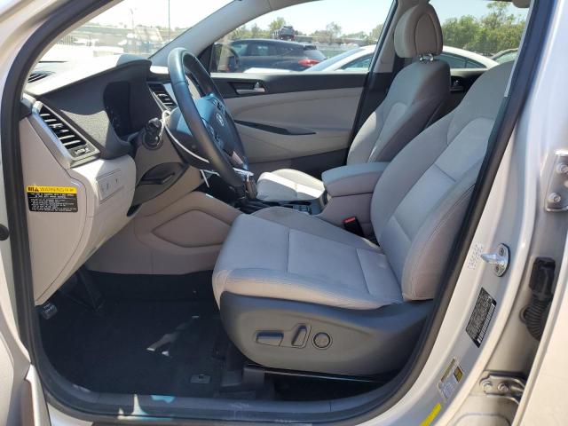  HYUNDAI TUCSON 2018 Srebrny