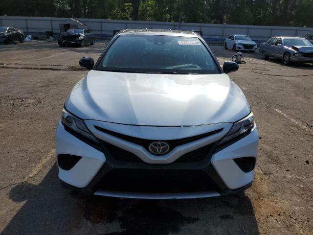  TOYOTA CAMRY 2019 Biały