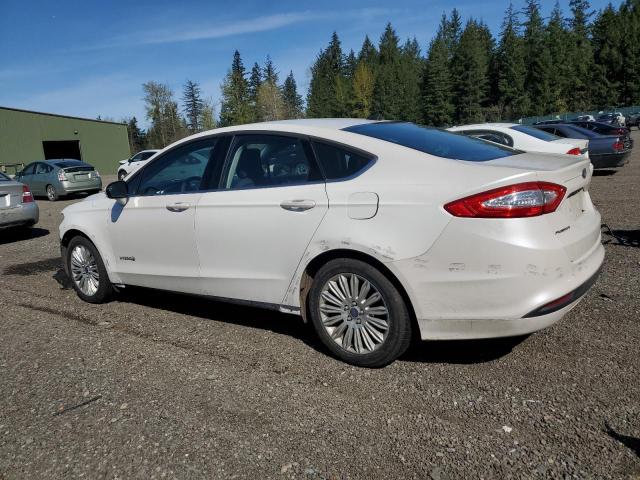  FORD FUSION 2016 Белы