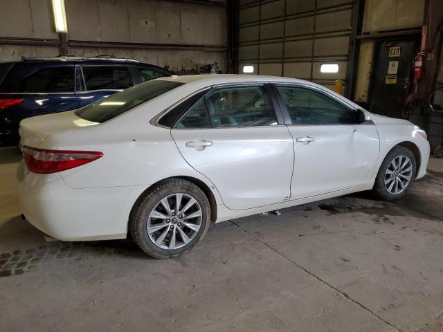 Седаны TOYOTA CAMRY 2015 Белый