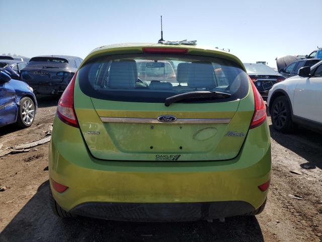  FORD FIESTA 2012 Зелений