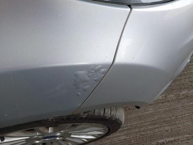2011 FORD FIESTA TIT