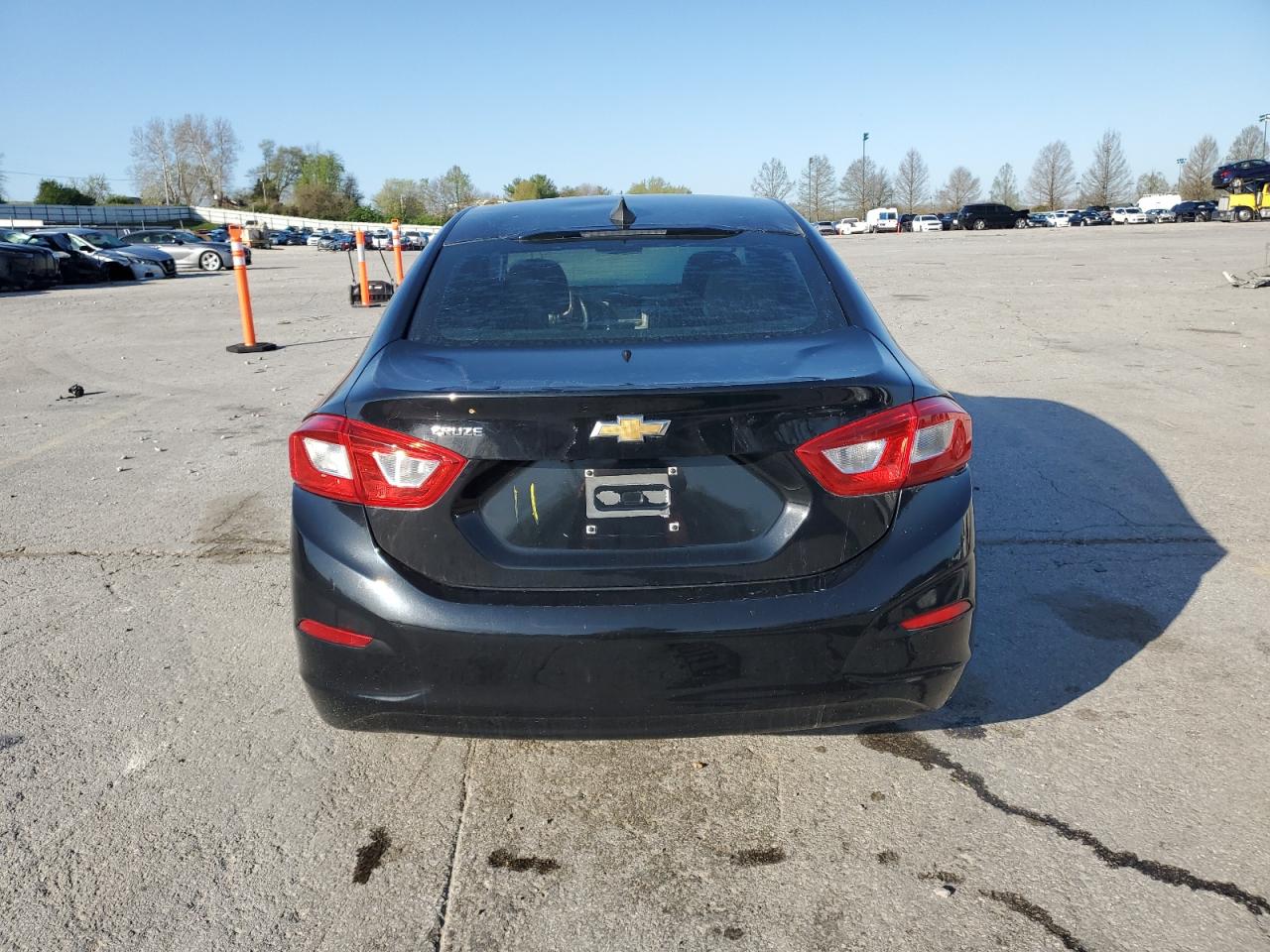 2017 Chevrolet Cruze Ls VIN: 1G1BC5SM1H7121256 Lot: 51677225