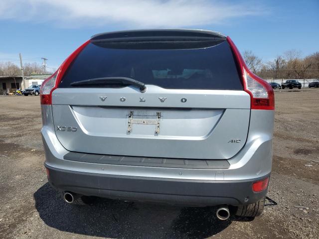  VOLVO XC60 2012 Srebrny