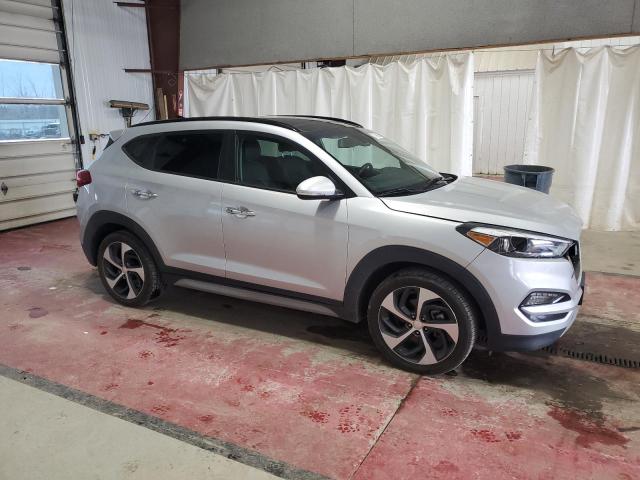  HYUNDAI TUCSON 2017 Srebrny