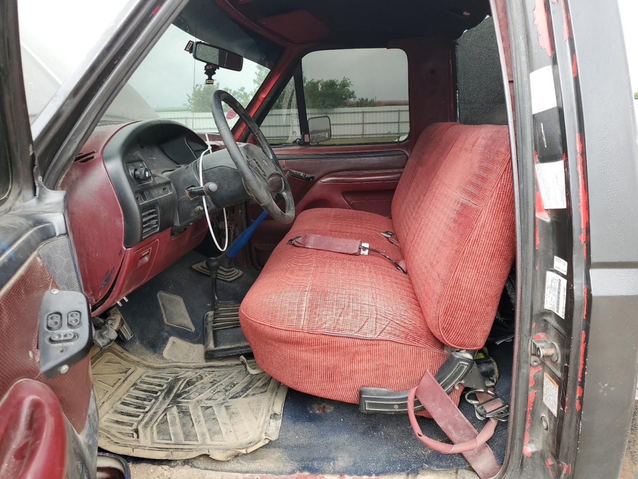 1997 Ford F350 VIN: 1FDKF38F4VEB02098 Lot: 53632445