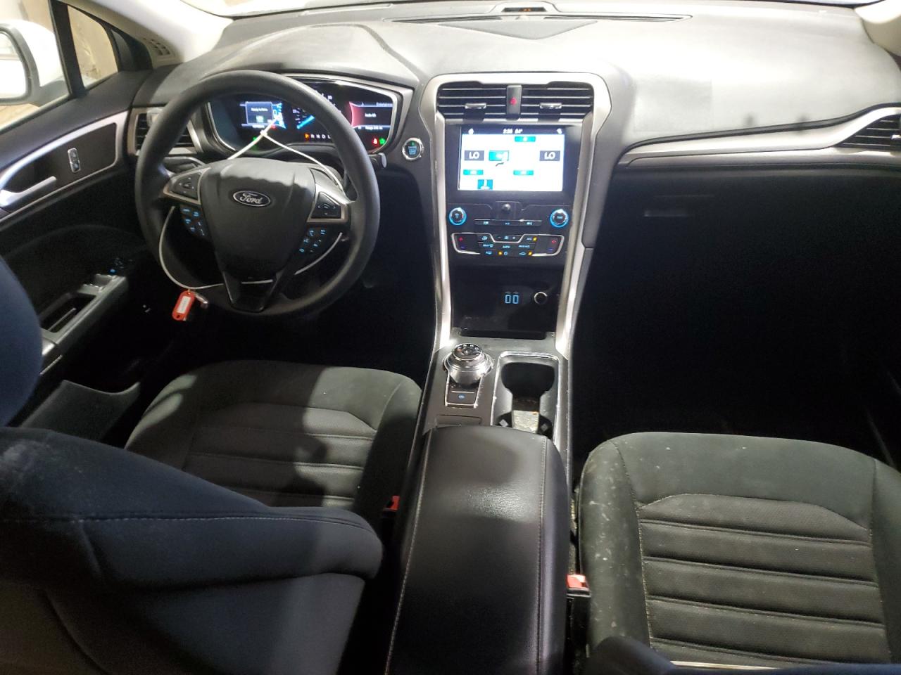 2019 Ford Fusion Se VIN: 3FA6P0LU4KR124804 Lot: 54026595