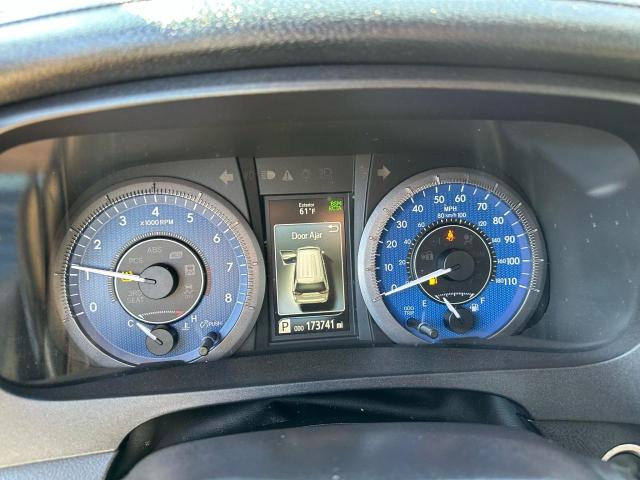 2018 TOYOTA SIENNA XLE