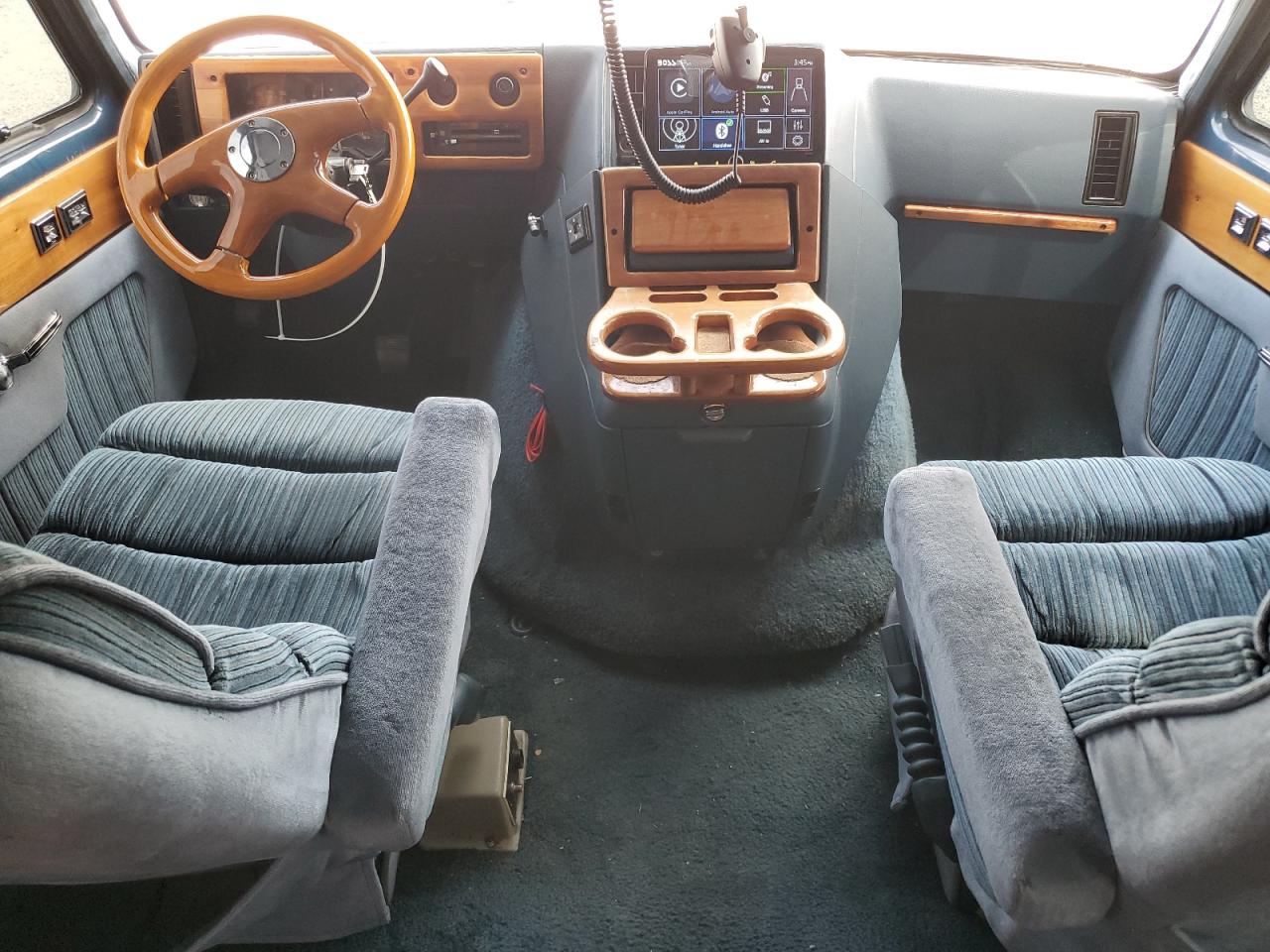 1992 Chevrolet G20 VIN: 1GBEG25K1N7130492 Lot: 51639375