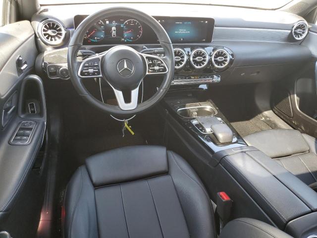  MERCEDES-BENZ A-CLASS 2019 Білий