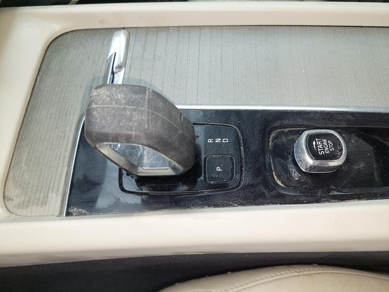YV1L5AUZ3P1290505 - 2023 Volvo XC60 - #undefined
