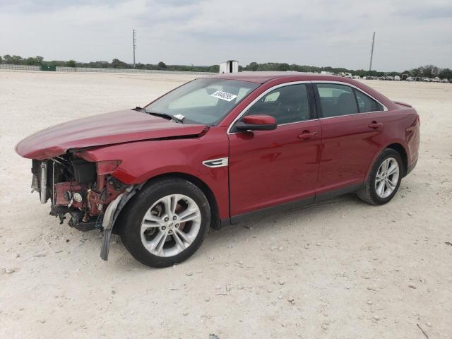 Седани FORD TAURUS 2016 Червоний