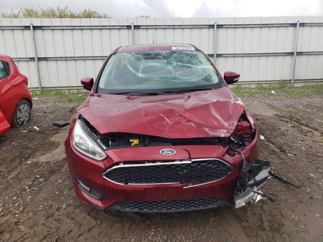 Hatchbacks FORD FOCUS 2016 Red