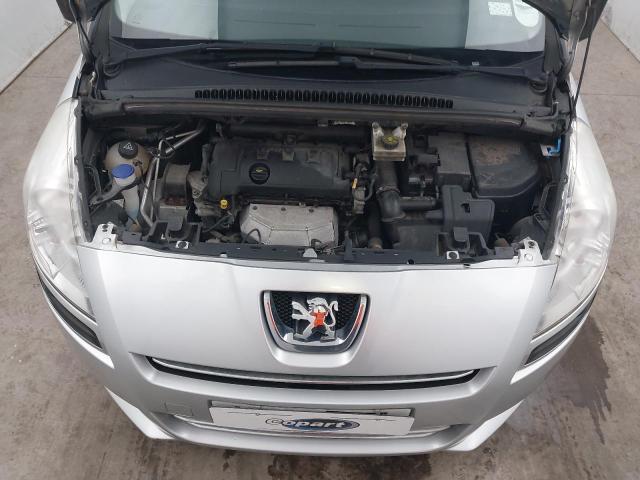2011 PEUGEOT 5008 SPORT