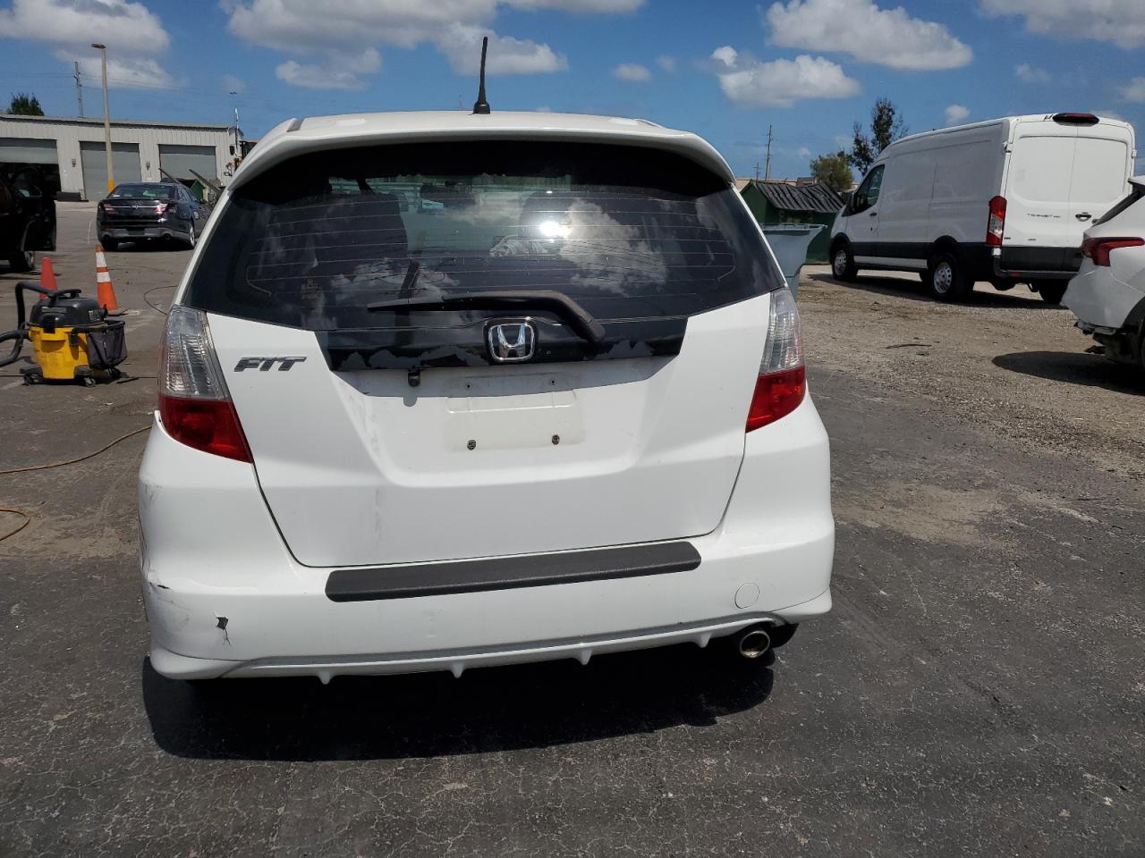 2013 Honda Fit Sport VIN: JHMGE8H60DC036782 Lot: 54695565