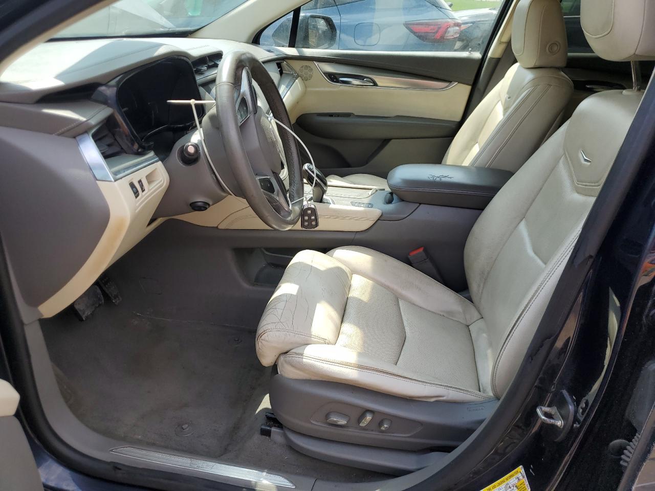 2017 Cadillac Xt5 Luxury VIN: 1GYKNDRS8HZ105876 Lot: 53851315