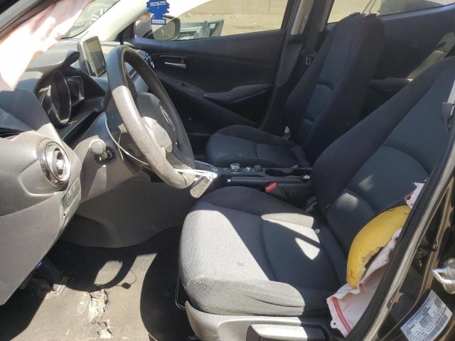 Седани TOYOTA SCION 2016 Чорний