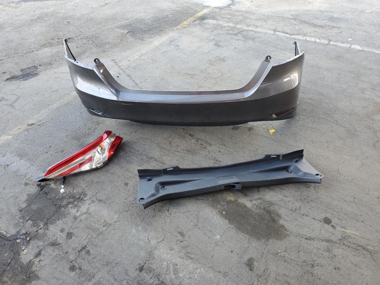 2020 Toyota Camry Le VIN: 4T1C11AK2LU924691 Lot: 54774535