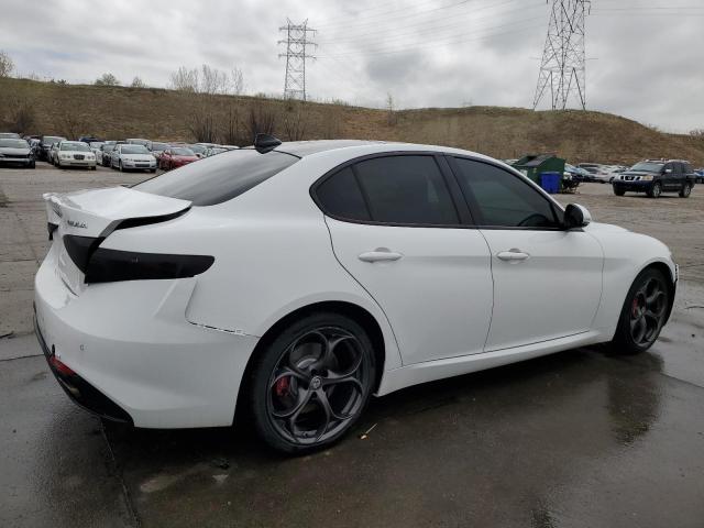  ALFA ROMEO GIULIA 2017 Biały