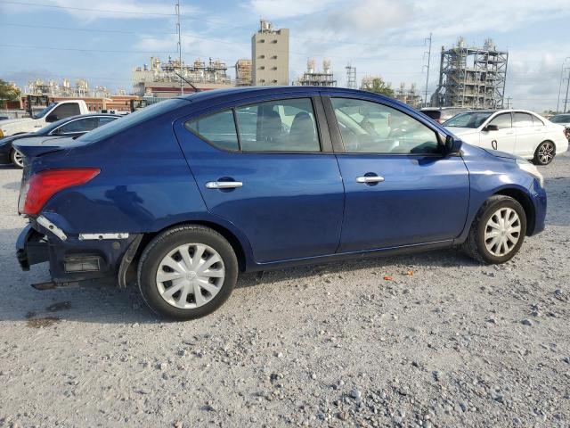  NISSAN VERSA 2019 Синий