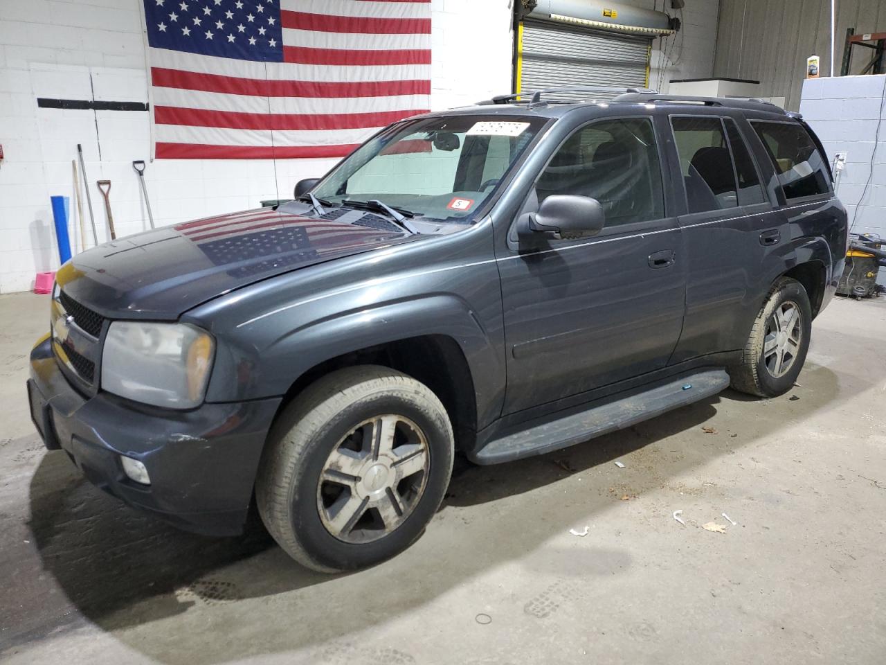 2006 Chevrolet Trailblazer Ls zu verkaufen in Candia, NH - Rear End