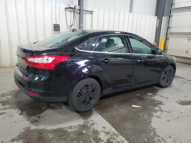  FORD FOCUS 2012 Czarny