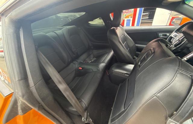  FORD MUSTANG 2019 Orange