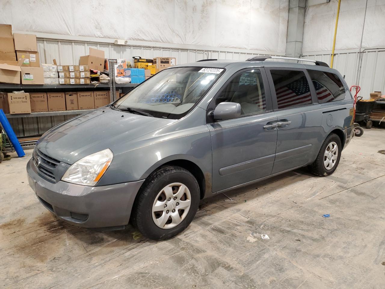 2009 Kia Sedona Ex for Sale in Milwaukee, WI - Rear End