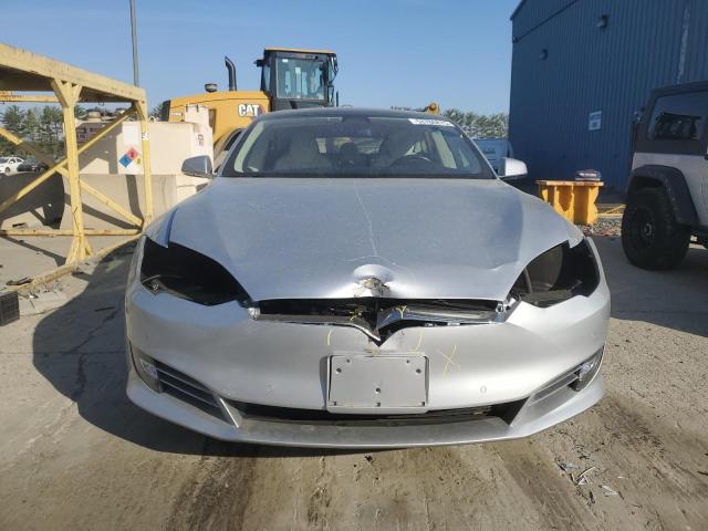  TESLA MODEL S 2017 Сріблястий