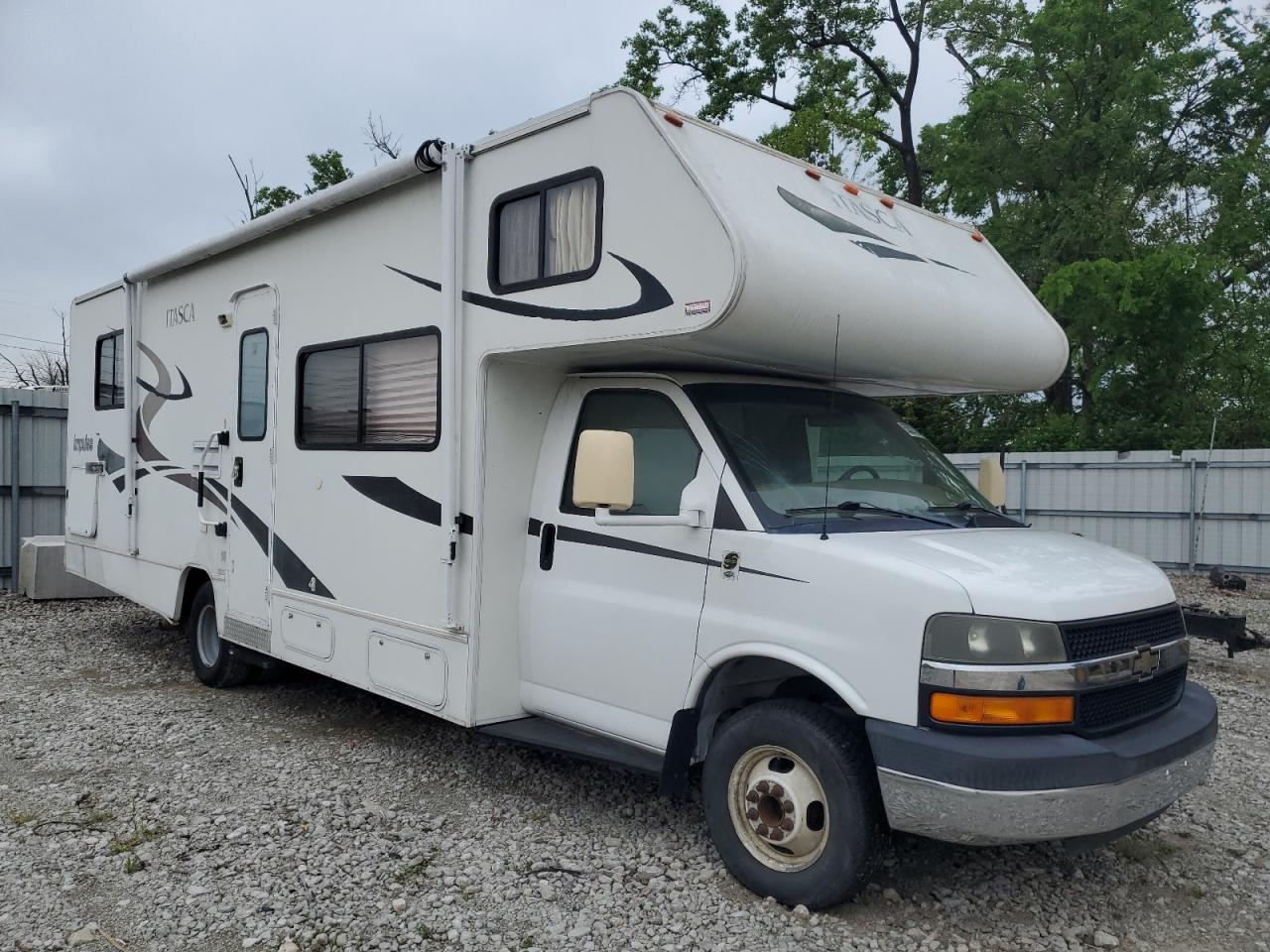 2006 Chevrolet Express G3500 продається в Louisville, KY - Hail