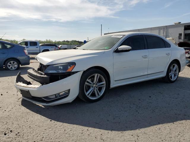 2012 Volkswagen Passat Sel
