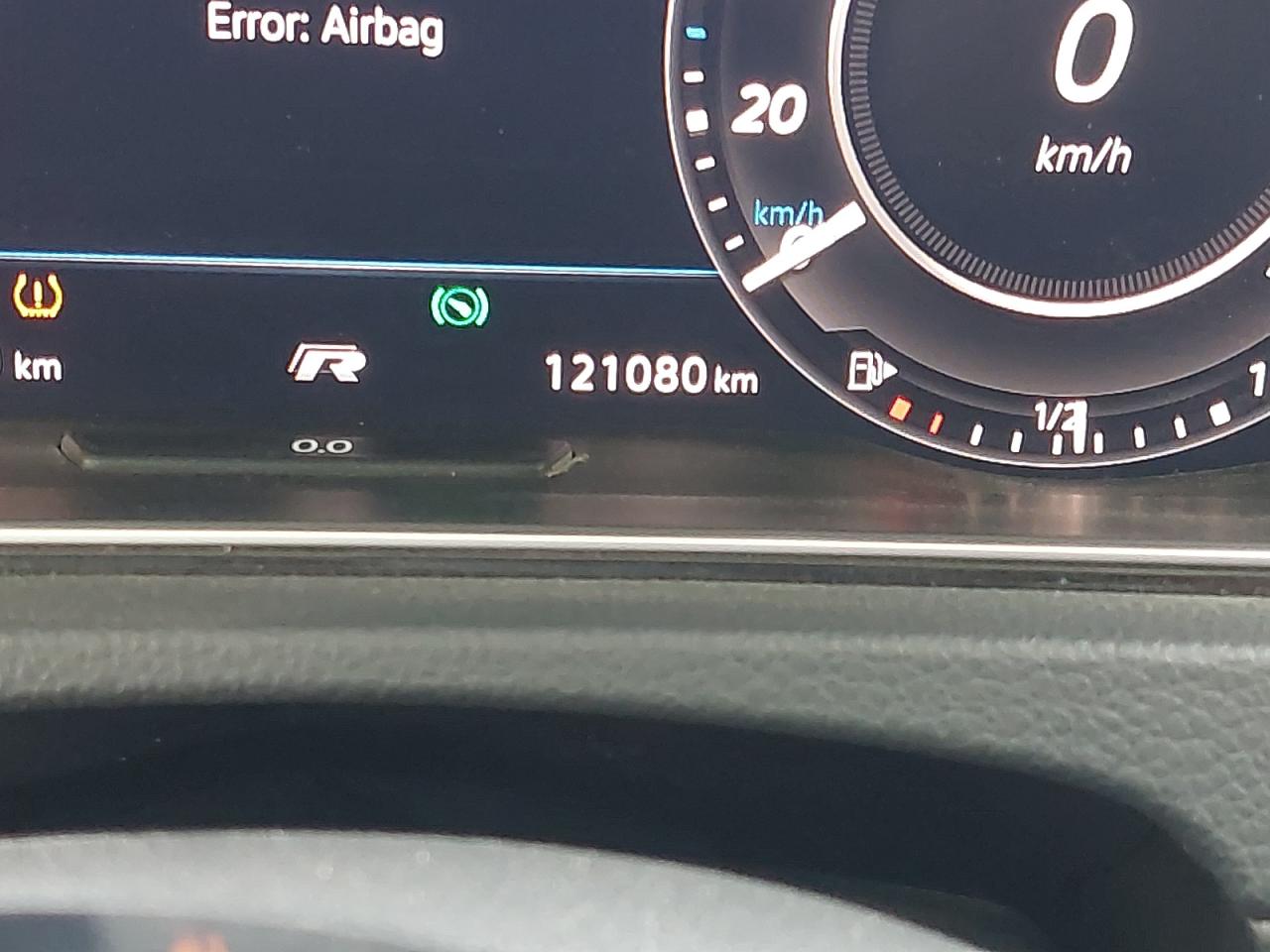 WVWGP2AU8JW106315 - 2018 Volkswagen GOLF - #undefined