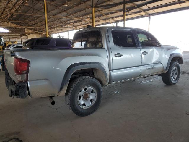  TOYOTA TACOMA 2022 Srebrny