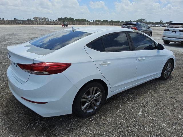  HYUNDAI ELANTRA 2018 Biały