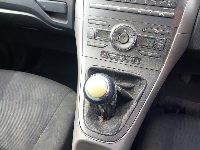 2009 TOYOTA AURIS TR S