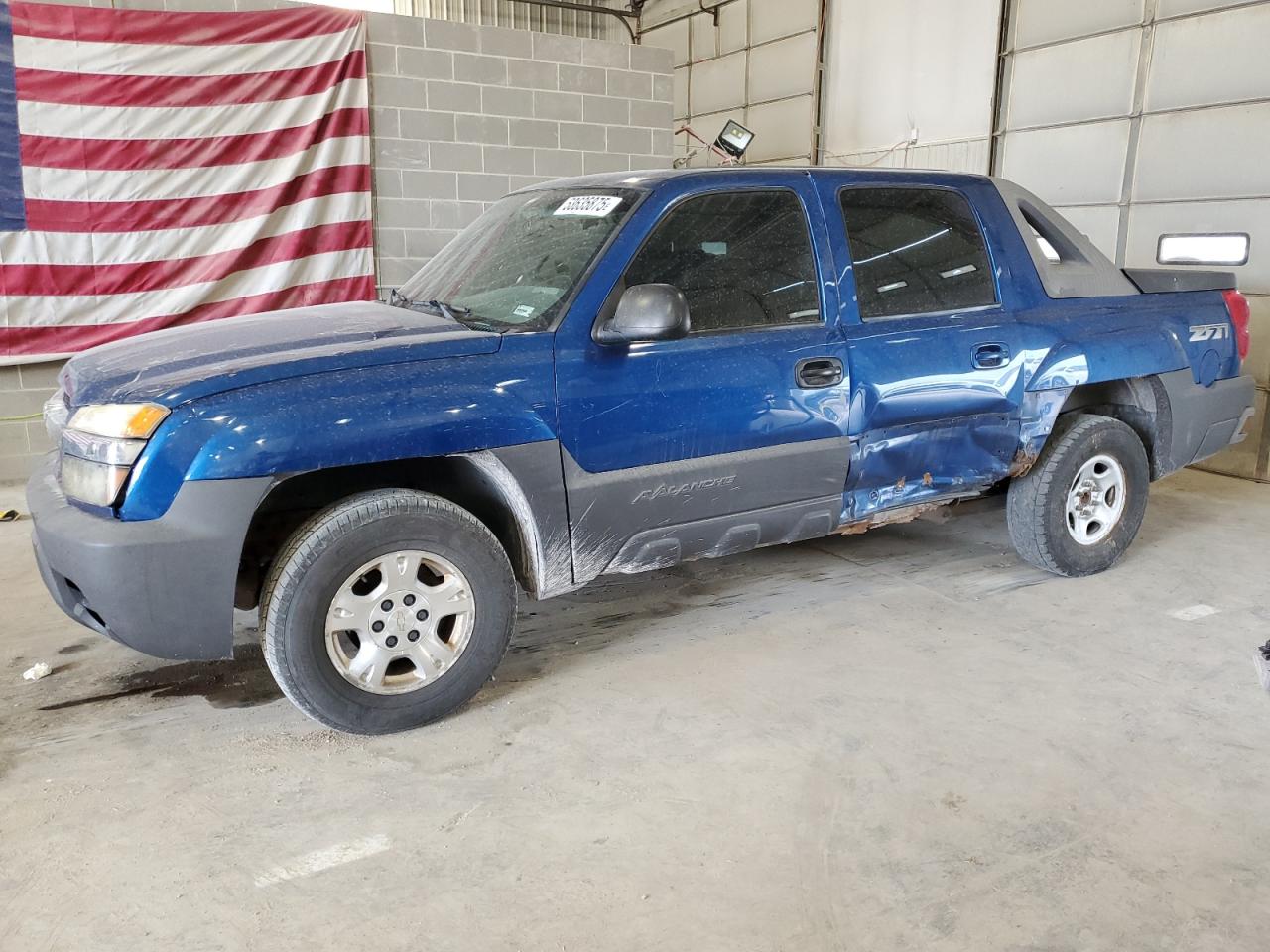 2003 Chevrolet Avalanche K1500 for Sale in Columbia, MO - Side