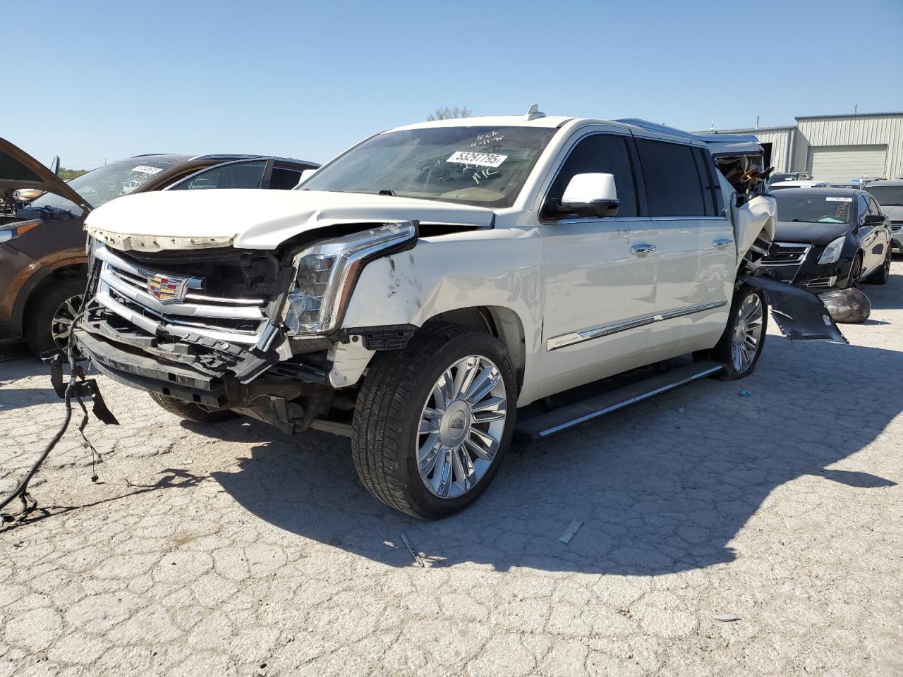 2015 Cadillac Escalade Esv Platinum for Sale in Kansas City, KS - Rear End